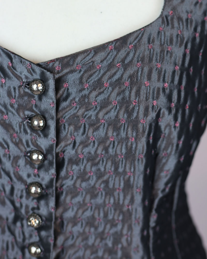 Trachten-Taftfmieder mit Schößerl, grau, glänzend_01