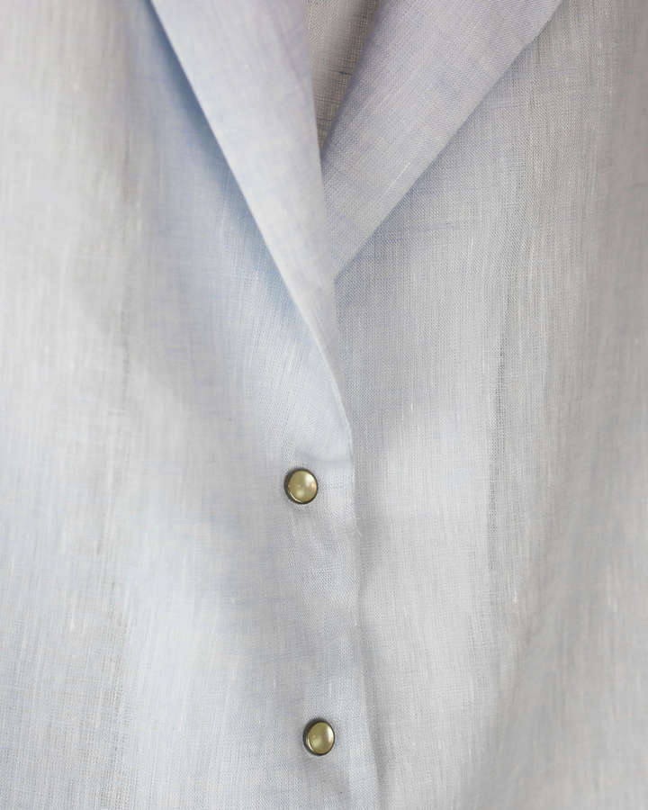 Leinenbluse, Ausschnitt mit Revers, geknöpft, hellblau_02