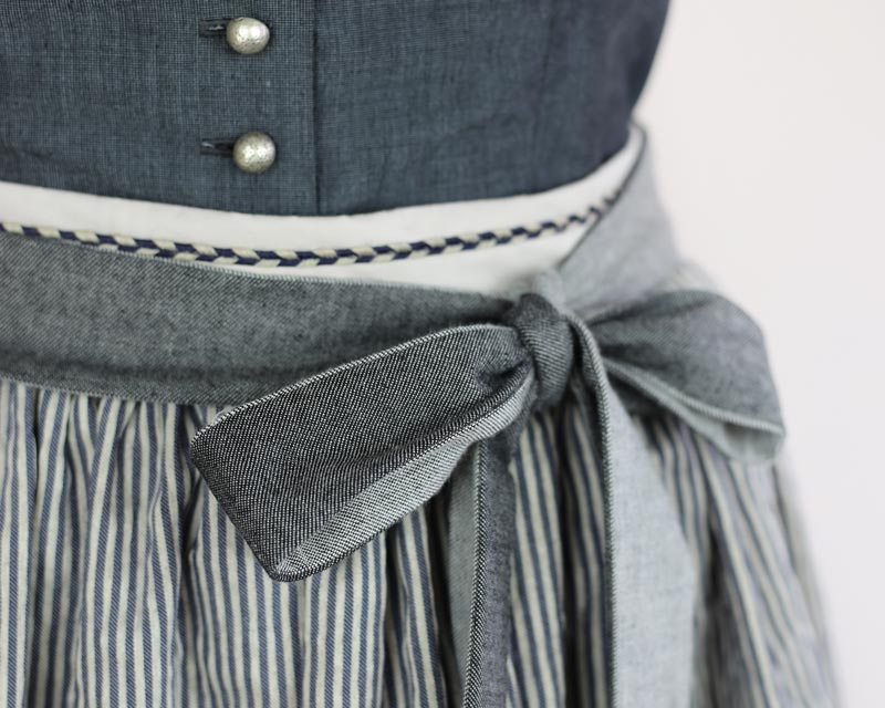 Dirndl mit Schürze, Baumwollstretch, gestreift_02