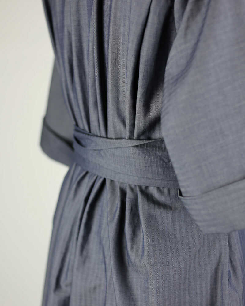 Baumwollkleid in Heringbonestruktur, Wickeloptik, geknöpft_03