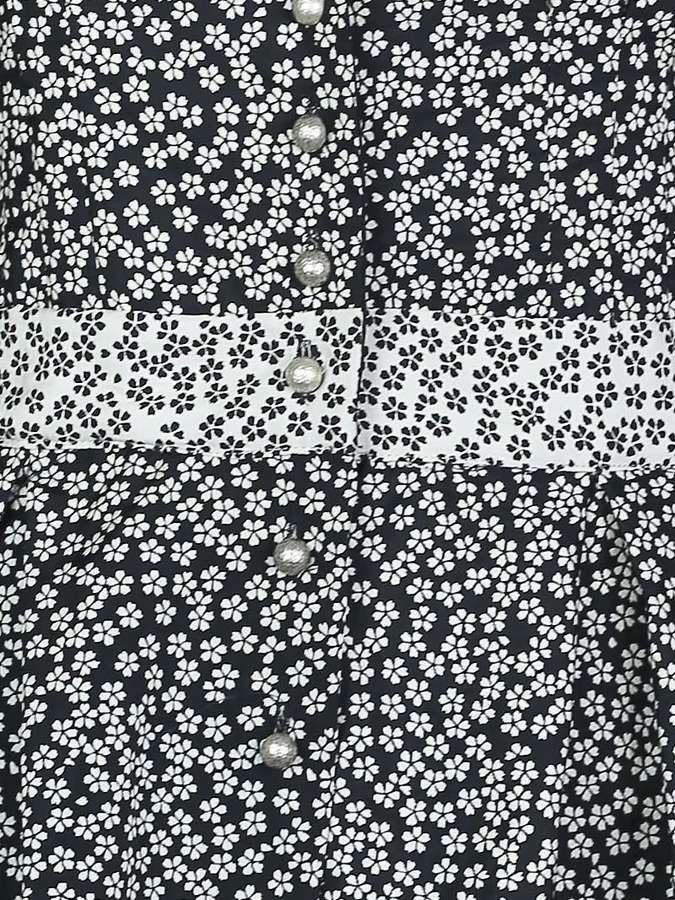 Kleid schwarz mit weißen blumen clearance