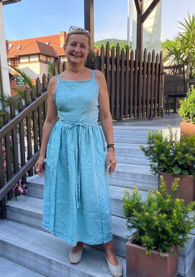 Kleid aus Leinen zum vorne und hinten binden_02
