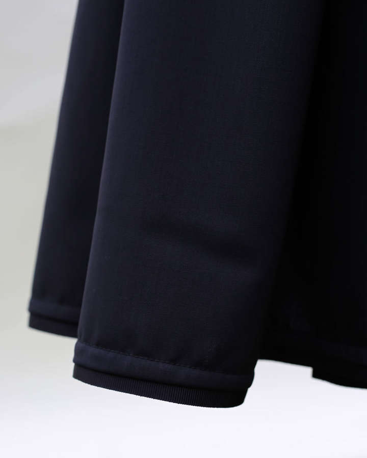 Wickelkleid aus Virginwool in dunkelblau_01