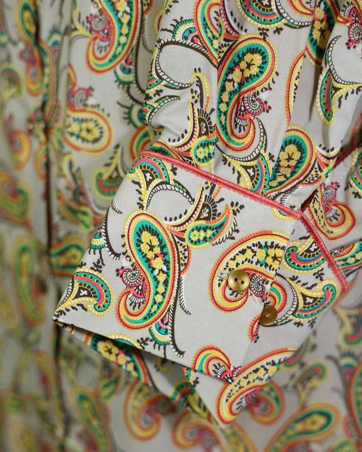 Oversize Bluse mit Paisleymuster_02