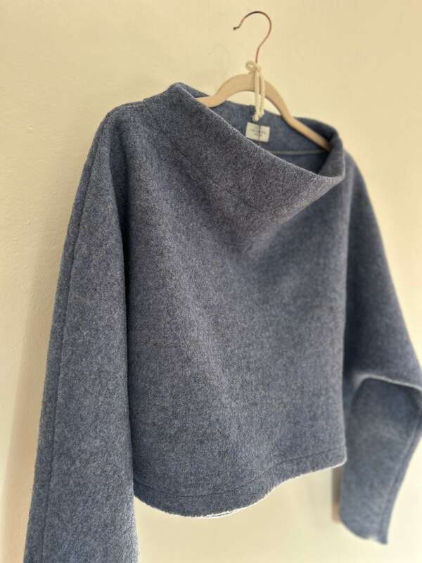 Pulli Turtleneck Wollwalk blau_02