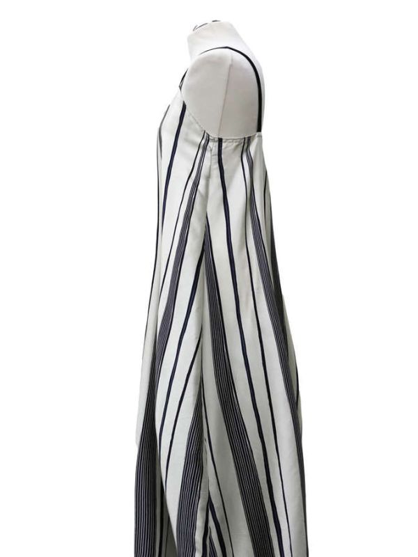 Kleid mit Streifen und Spaghettiträgern