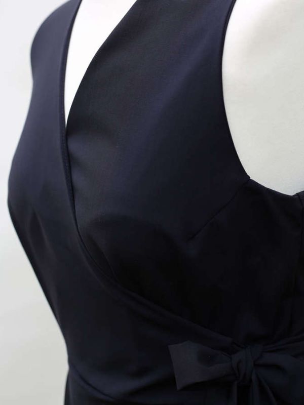 Wickelkleid aus Virginwool in dunkelblau