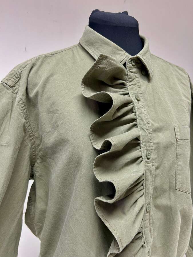 Baumwollbluse mit Rüschen_02