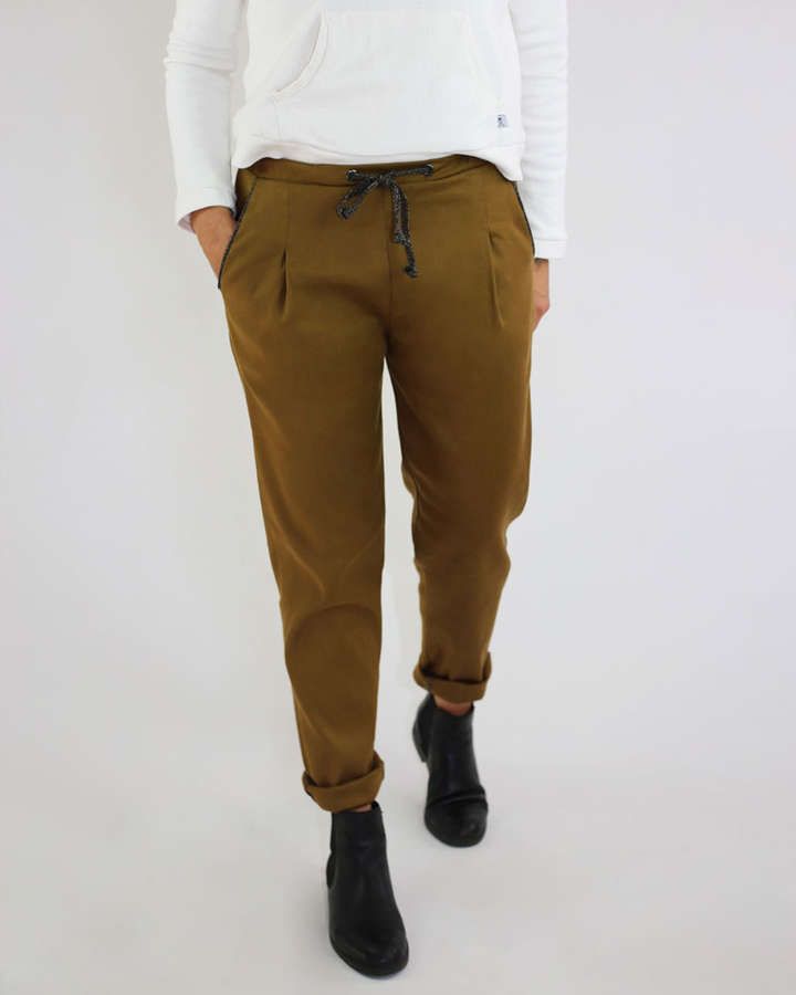 Hose Chino, komfortabel, Taschen und Kordelzug, Gabardine, umbra