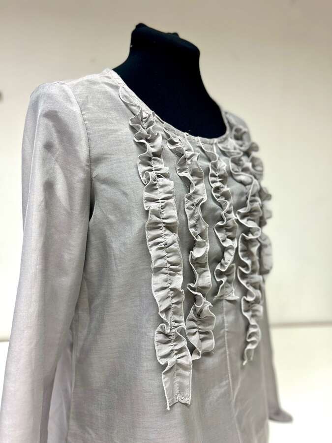 Bluse aus Voile mit Rüschen_01