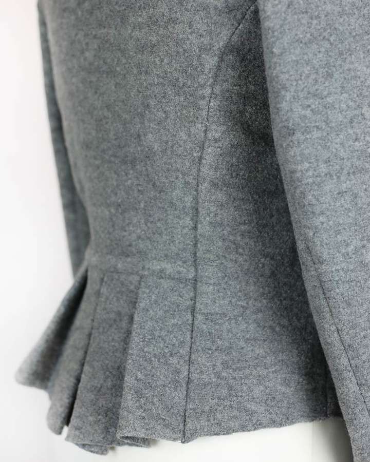 Walkjacke aus reiner Wolle mit Taschen und Schößchen, graumélange_03