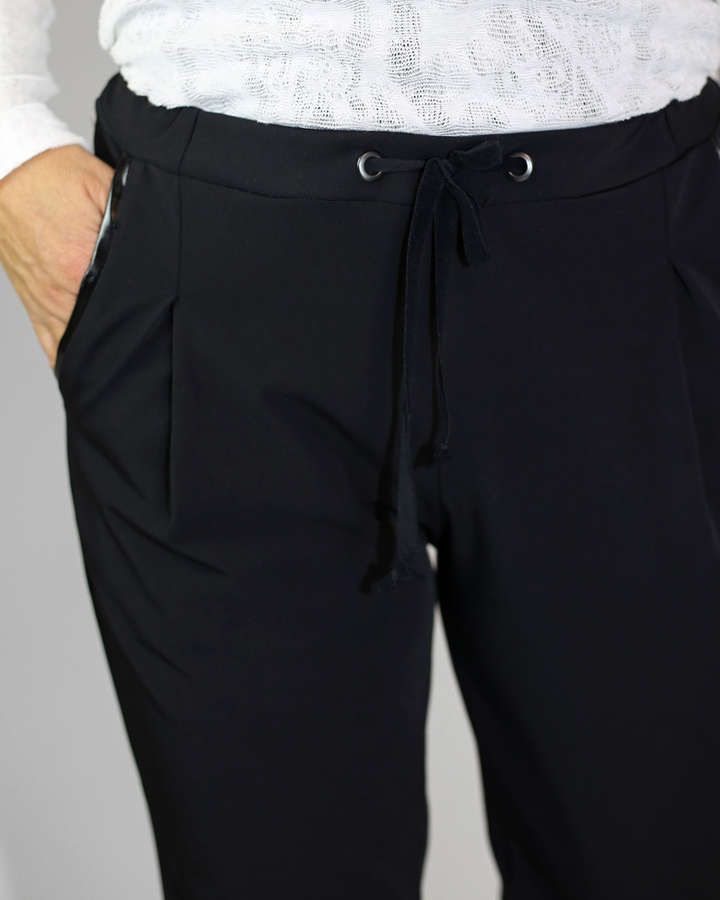 Hose Chino, komfortabel, Taschen und Kordelzug, Gabardine, schwarz_02