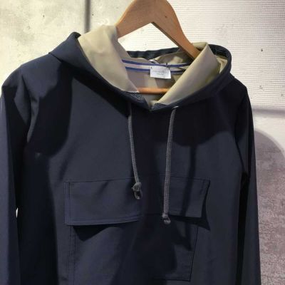 Windstopper Schlupfjacke dunkelblau mit Kapuze