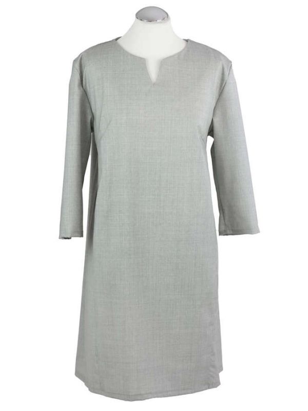 Kleid aus Wolle mit Falten im Rückteil