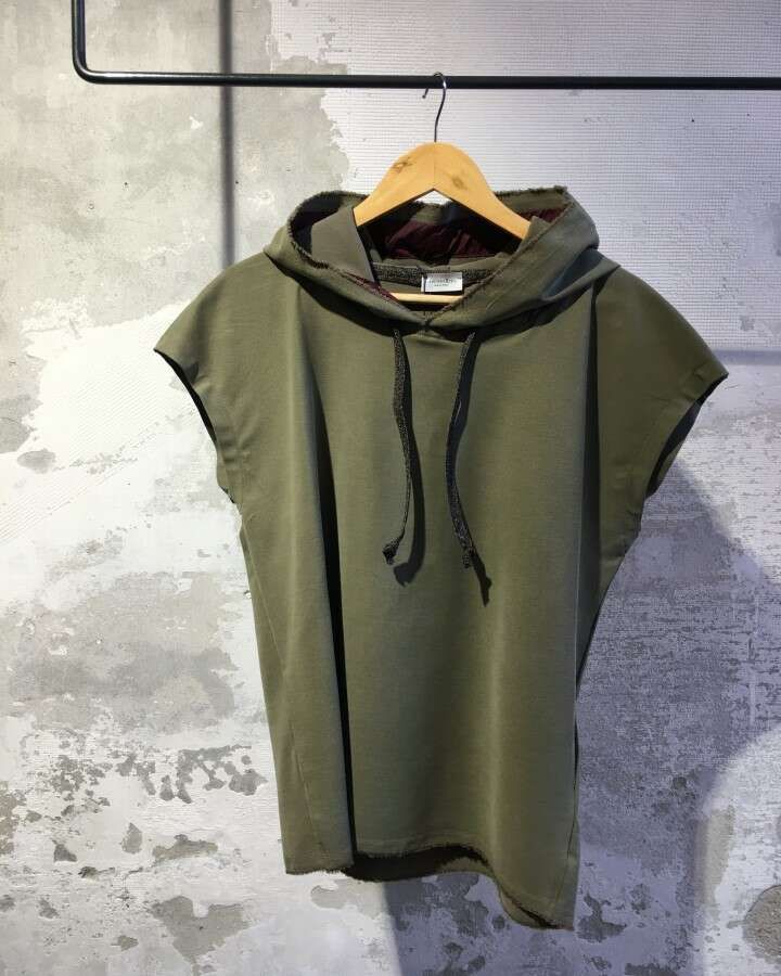 Pullunder mit Kapuze in khaki