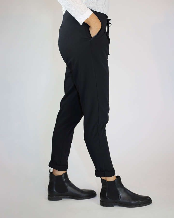 Hose Chino, komfortabel, Taschen und Kordelzug, Gabardine, schwarz_01