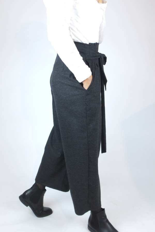 Marlene Hose aus feinem Loden, reine Wolle, anthrazit_01