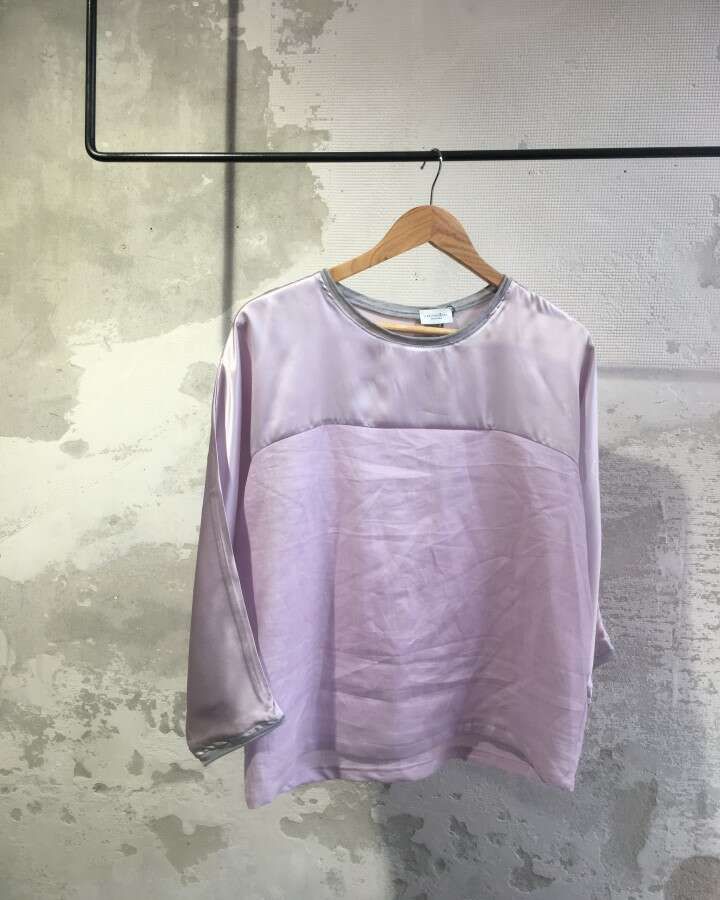 Blusenshirt in Seide/Leinen in lavendel_01